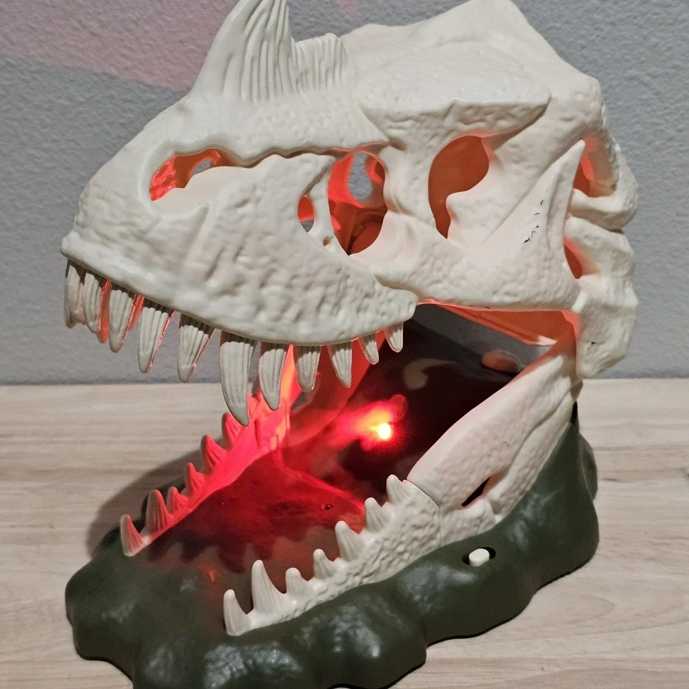 Dinosaur Toy Lot. Jurrassic World, Animal Planet Fire Skull, Schleich, Imaginext